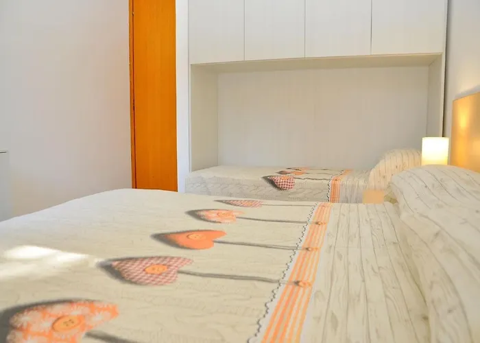 Cozy Flat With Sunlit Balcony Retreat - Beahost شقة *