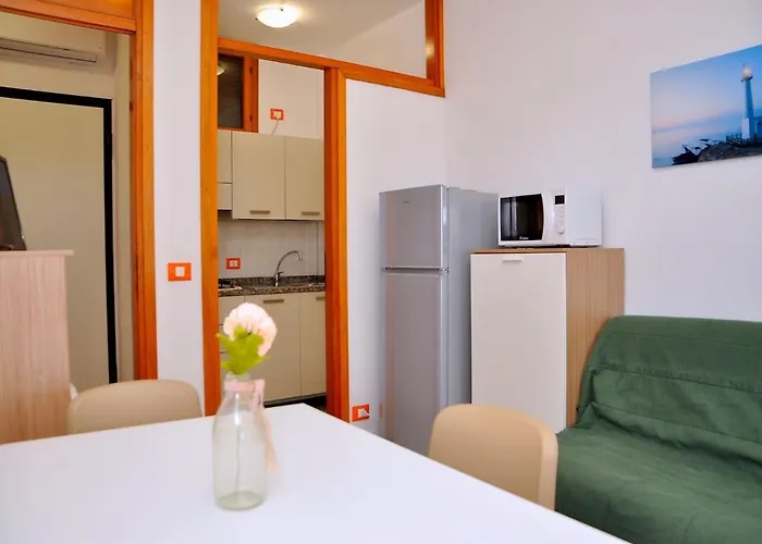 Cozy Flat With Sunlit Balcony Retreat - Beahost * Bibione